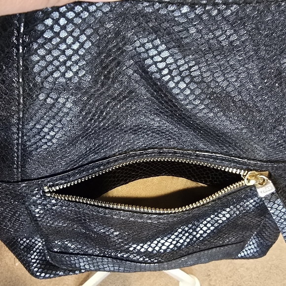 TUSK Small Gotham Snake Skin Leather Black Adj Strap Top Security Snap Backpack. - Picture 5 of 13